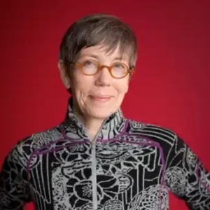 Luan Schooler headshot