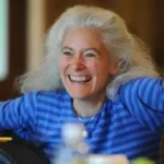 Elise Thoron headshot